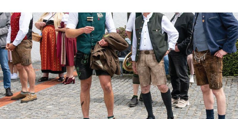 Is Wearing Lederhosen at Oktoberfest Considered Offensive?